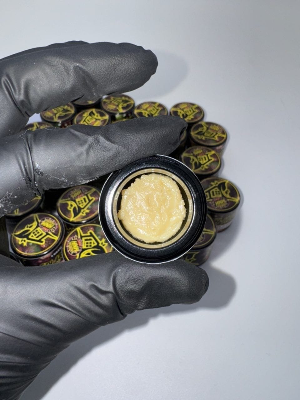 hash house cold cure rosin 2g jar, hash house rosin, 6 star hash rosin, 90 120u rosin, hash rosin jar