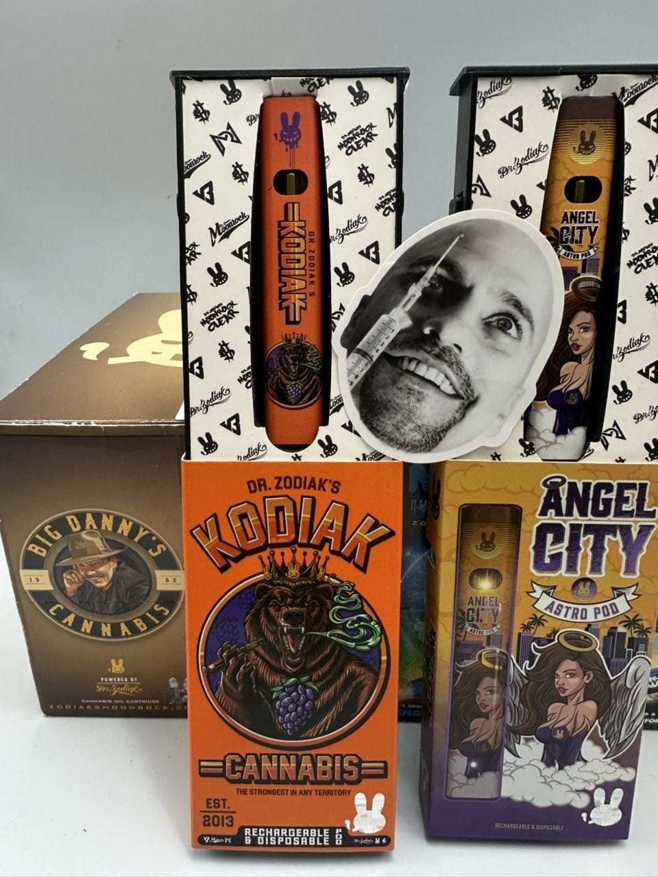 WhatsApp Image 2026-03-04 at 12.43.13 PM moonrock 1g disposable angel city, moonrock weed, moonrock, moon rock weed, dr zodiak carts